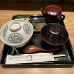 303839020 - 蓋開け前