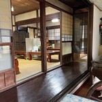 大衆料理 とむら - 親戚の家感