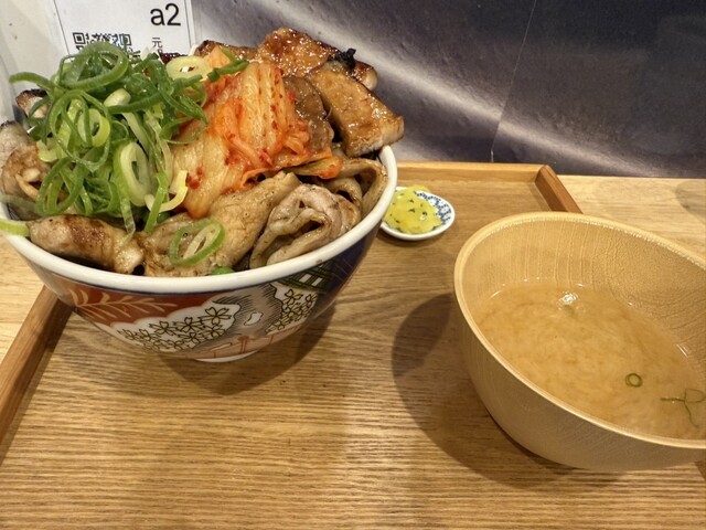 トントン さま 専用 元祖豚丼屋 TONTON 船場センタービル10号館店 （トントン）のご