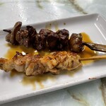 多田屋 - レバーとモモ