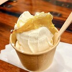 焼き芋とソフトクリームの店 はちや - 