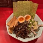 豚骨オタク! - ボク達ツマミになるよ！