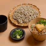 ミニ鶏天そぼろ丼セット