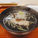 赤坂おぎ乃 - 白甘鯛の酒蒸し/冬瓜のお吸い物