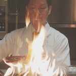 赤坂おぎ乃 - 鰹の藁焼きと大将