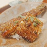 赤坂おぎ乃 - 鰻丼/木の芽/山椒