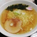 武市屋 のらねこ庵 - 釜石ラーメンの方が色が濃い