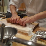 樋口 - お土産の穴子棒寿司（その2）