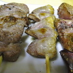 焼き鳥　十五 - ハツ、白レバ、牛タン