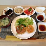nature cafe - 豆腐とチキン&豆腐とシーチキンハンバーグのミックス※ご飯付きます