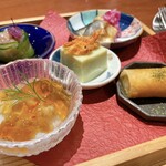 Libertemps - ○先付八寸
      ・翡翠豆腐 蟹
      ・ヤングコーン　春巻き
      ・長芋素麺
      ・鯵　なめろう
      ・鮎　風干し