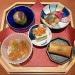 Libertemps - ○先付八寸
      ・翡翠豆腐 蟹
      ・ヤングコーン　春巻き
      ・長芋素麺
      ・鯵　なめろう
      ・鮎　風干し
