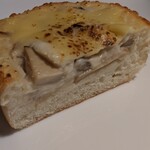 パティスリーエドモント - 3種のきのこのグラタンパン(そのままで)