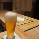 割烹さいお - 待つ間の生