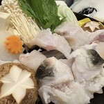 泳ぎとらふぐ活蟹料理 あじ平 - 