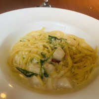 RISTORANTE Orobianco - オクラとホタテのクリームパスタ