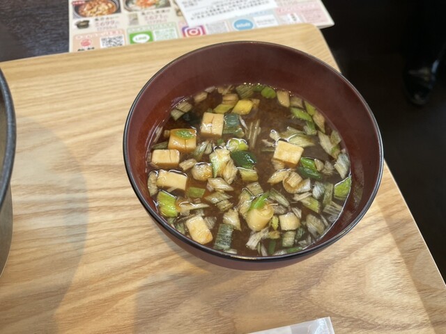 魚丼 秋田上飯島店（うおどん） - 上飯島（海鮮丼）の写真