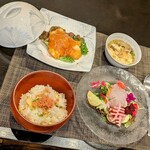 303879896 - 楊貴妃ランチ エビチリ