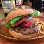 KUA`AINA - ...「ベーコンバーガー・セット（1344円）」、正しいハンバーガーの形態と味、価格！！