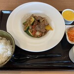 CHINESE DINING 瑞 - 【蠔油牛肉片】週替わりランチ定食