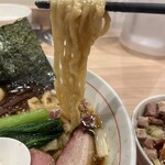麺処 にし尾 - もちもちで歯応えがあり、喉越しも最高な手揉み麺