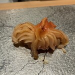 寿司栄 - アカガイ