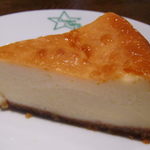 オオミヤコーヒーロースターズ - 濃厚ベークドチーズケーキ♪