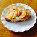 ブーランジェリー スドウ - チキンとジャガイモのタルティーヌ