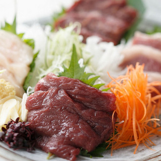 ひだりうま でん助_1