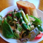 Cafe N225 - ガーリックトーストとサラダ