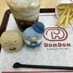 ドムドムハンバーガー - ドリンク写真:ポテトとソフトフロートコーラ。