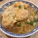 沾仔記 - 招牌雲吞麵(ワンタン麺) 
