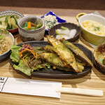 食べカフェ Pu-a-Pu - 一汁八菜ランチ（イワシの大葉天ぷら）