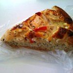 富士屋ホテルフレッシュベーカリー - オニオンたっぷりバジルの風味がたまらない