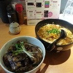 炭火焼　我が家のとん丼や - 