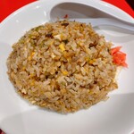 台湾料理 味仙 大阪駅前第2ビル地下1階店 - ニンニクチャーハン（ニンチャー）