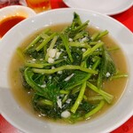 台湾料理 味仙 大阪駅前第2ビル地下1階店 - 青菜炒め