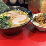 ラーメン 杉田家 千葉駅前店 - 