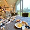 エクシブ鳥羽＆アネックス - 窓際の席からは海が見えます。