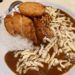 カレー専門店 横浜 - フィッシュカレー+クリコロ&チーズ♪