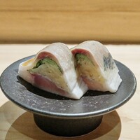 匠 進吾 - 鯵のガリ大葉巻き