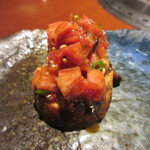 303920986 - ユッケのブルスケッタ