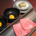 303921081 - 白トリュフすき焼きスタンバイ