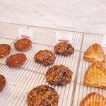 OLD NINE CROISSANT - 