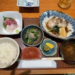 りんたろう - 鯛カマ煮付け1,500円