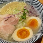 貝だし麺 きた田 - 貝だし麺＋味玉