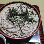 今井食堂 - 『ざるそば』。秘伝のつゆとの組み合わせが絶妙。