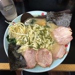 壱発ラーメン - めかとろ醤油ラーメン