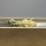 てんぷら てらおか - グリーンアスパラとホワイトアスパラ