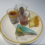 ロッツォ・ガーデンカフェ - 